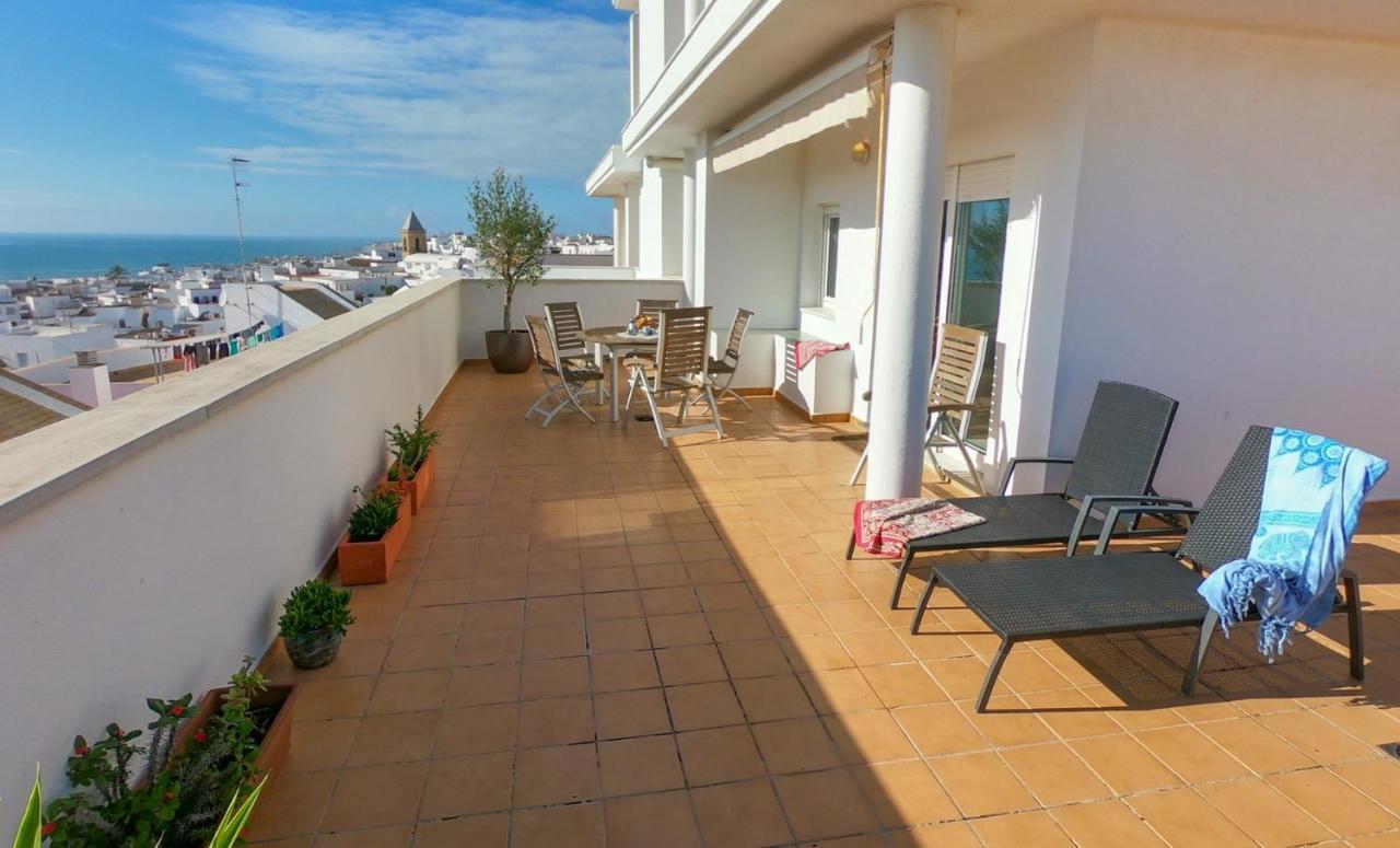 Terraza Trafalgar Apartamento Tipo Penthouse Con Enorme Terraza Y Vistas Al Mar โกนิล เด ลาฟรอนเตรา ภายนอก รูปภาพ